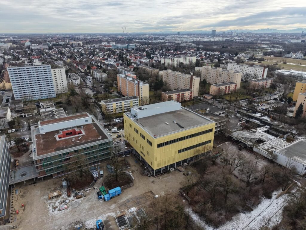 Schulcampus München – 13